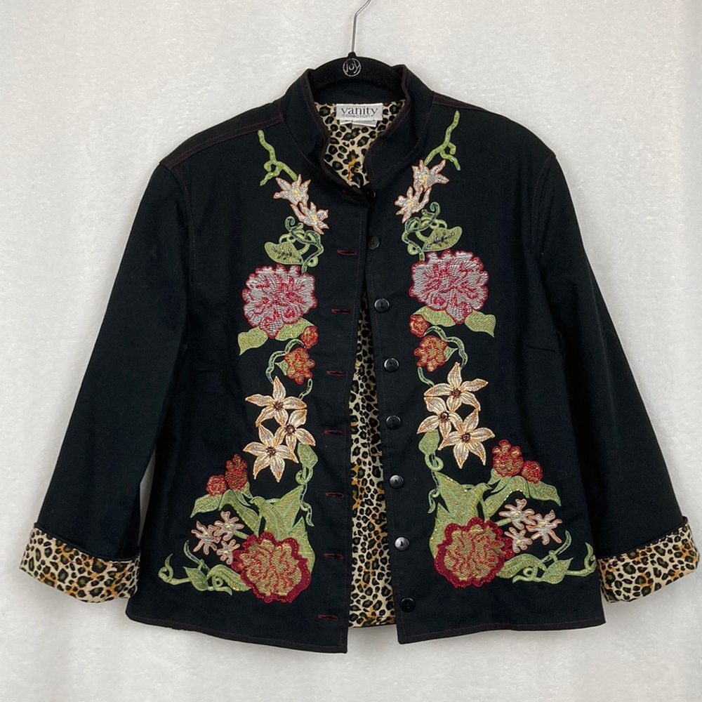 Vanity Collections Women’s Floral Embroidered Beaded Jacket sz Medium